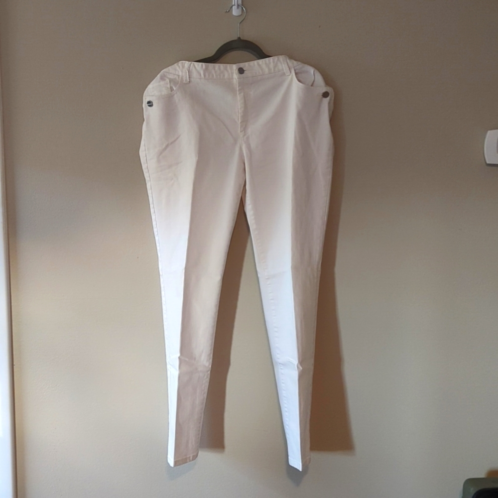 Chico's black label pants